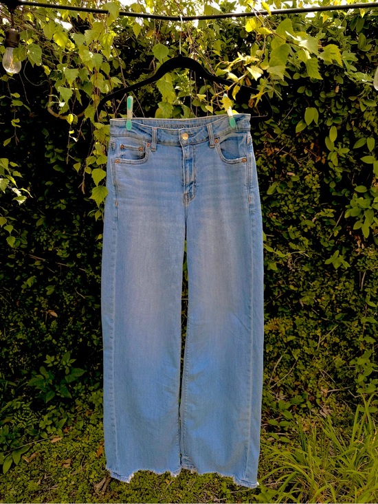 American Eagle Outfitters Denim - American Eagle Dreamy Drape Stretch Super High Rise Baggy Wide Leg Jeans Size 00